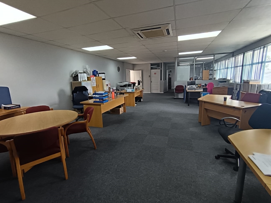 To Let Commercial Property for Rent in Lorraine Eastern Cape